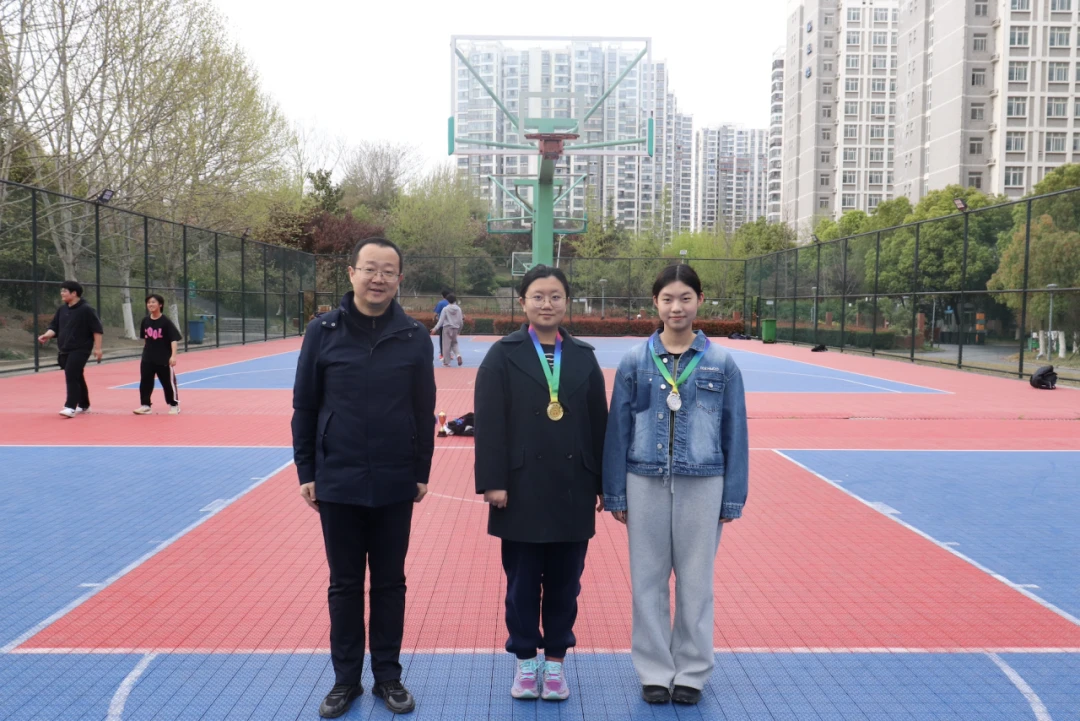 青少年篮球爱好者综合训练方案_0